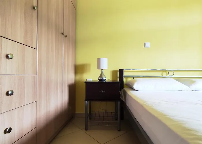 Orion & Lägenhet Donoussa